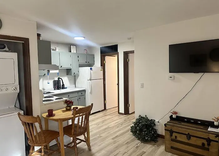 Old Aristocracy Hill 1br Quiet Downtown!